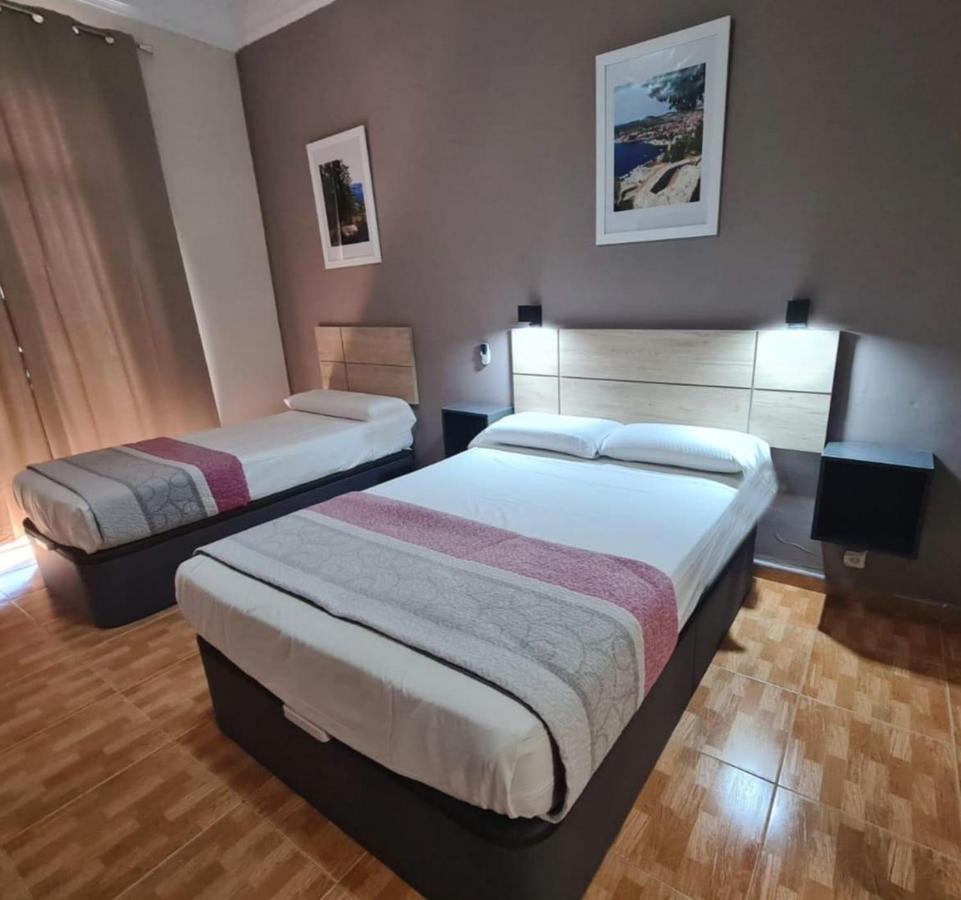 Hostal Miami Madrid Bagian luar foto